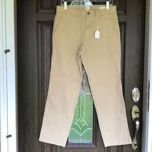 Men’s Gap Khakis